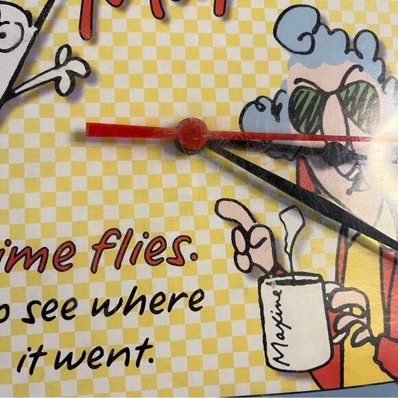 Hallmark Maxine Clock - Picture 2 of 7